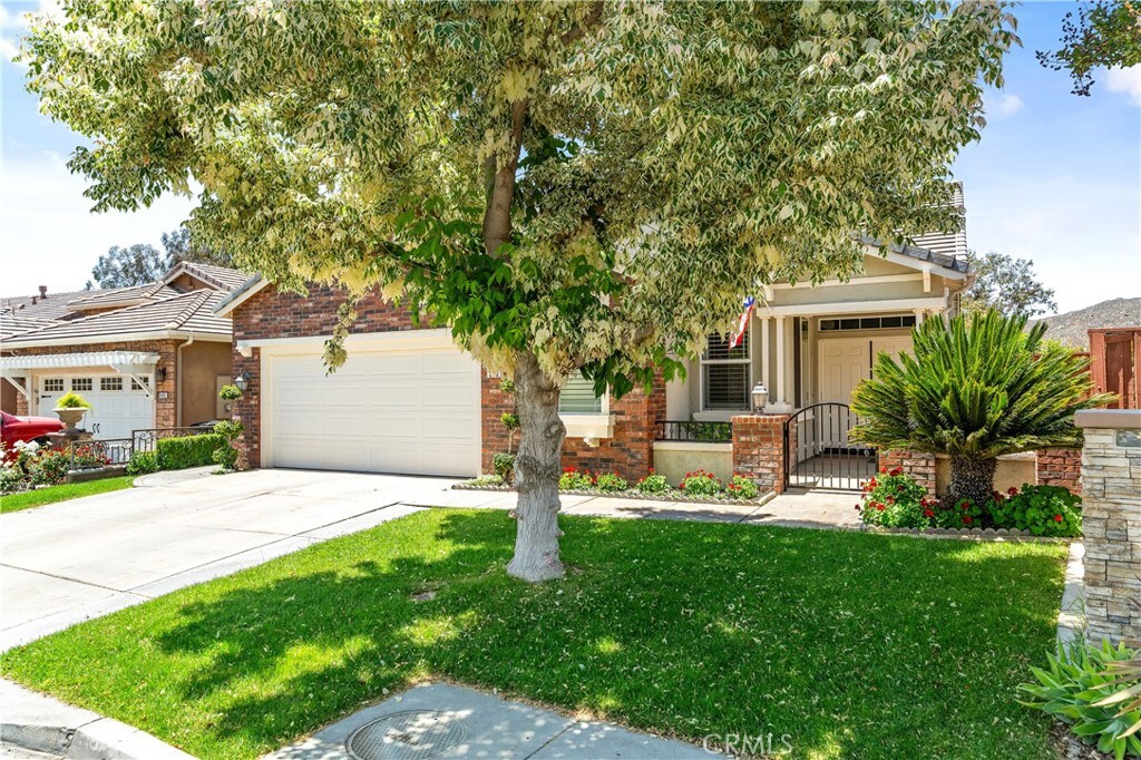 Property Photo: 505 Vardon Circle CA 92545