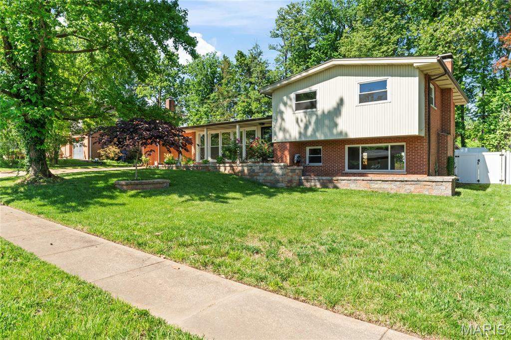 Property Photo: 9089 Crest Oak Lane MO 63126