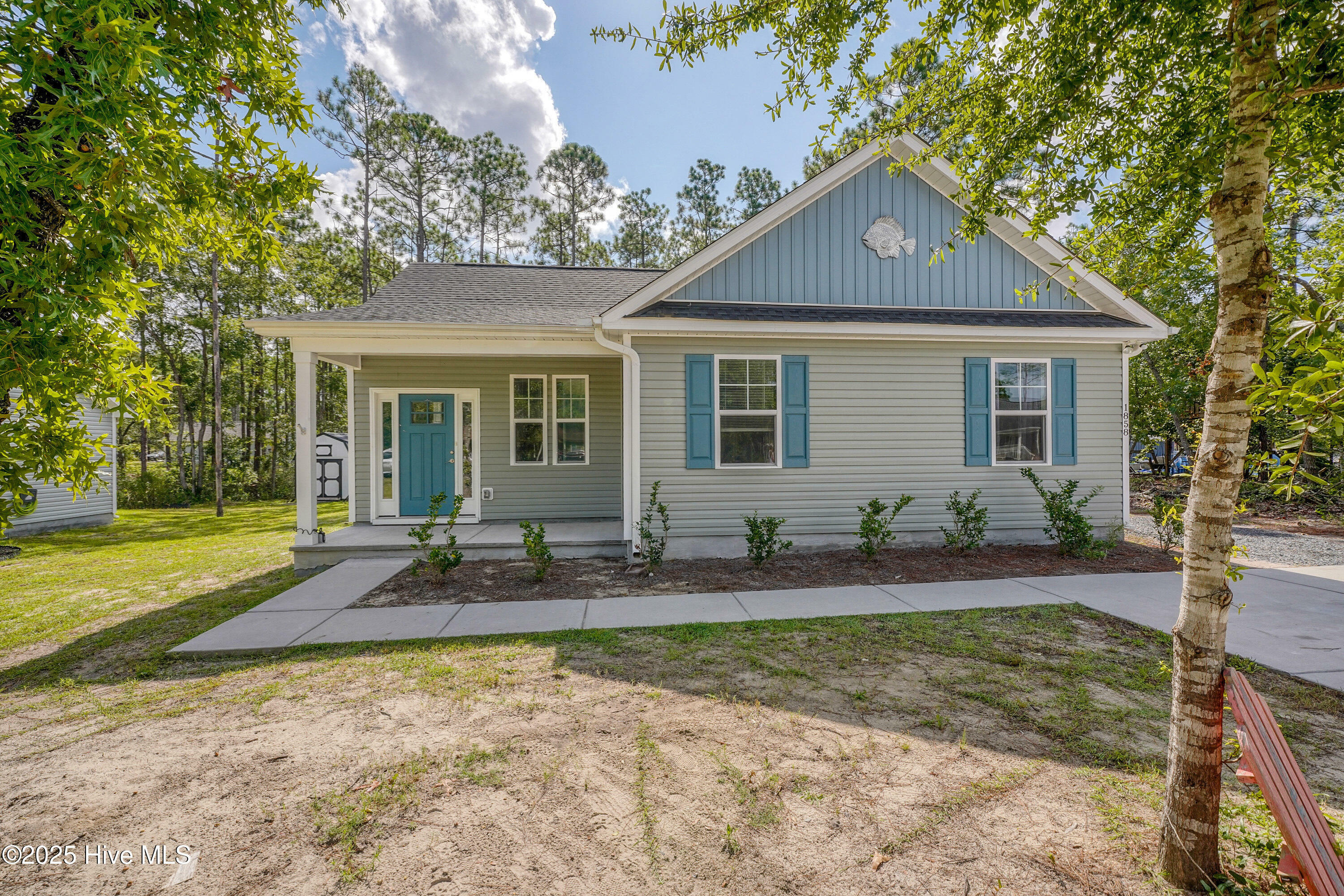 Property Photo: 1858 E Boiling Spring Road NC 28461