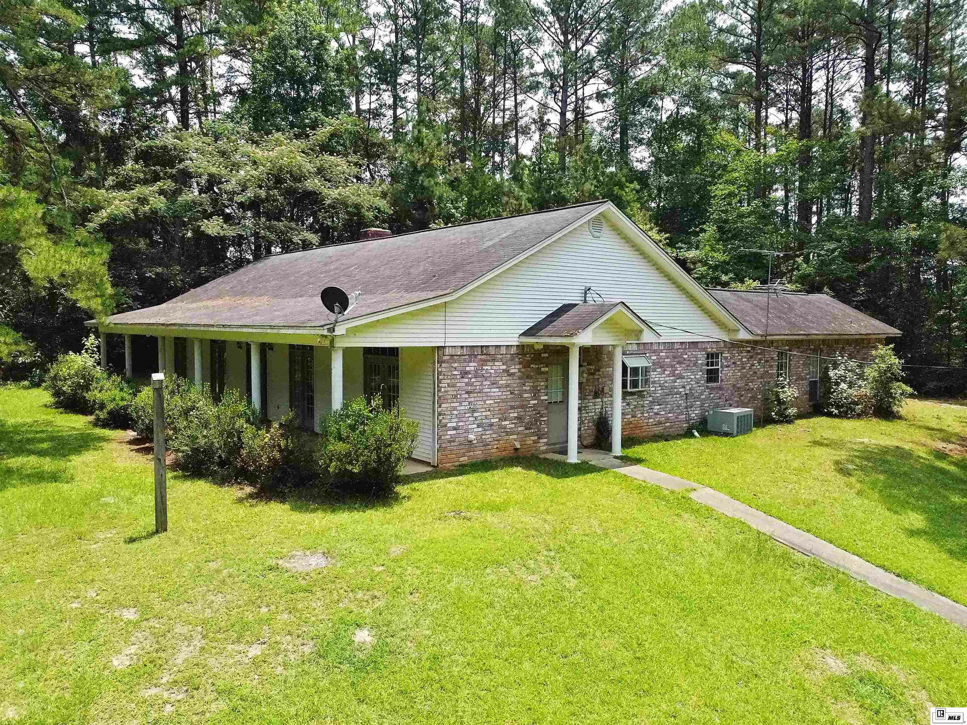 Property Photo: 212 Newell Johnson Road LA 71292