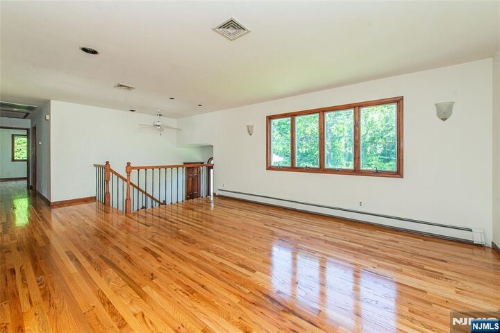 Property Photo: 36 Bellows Lane NJ 07082