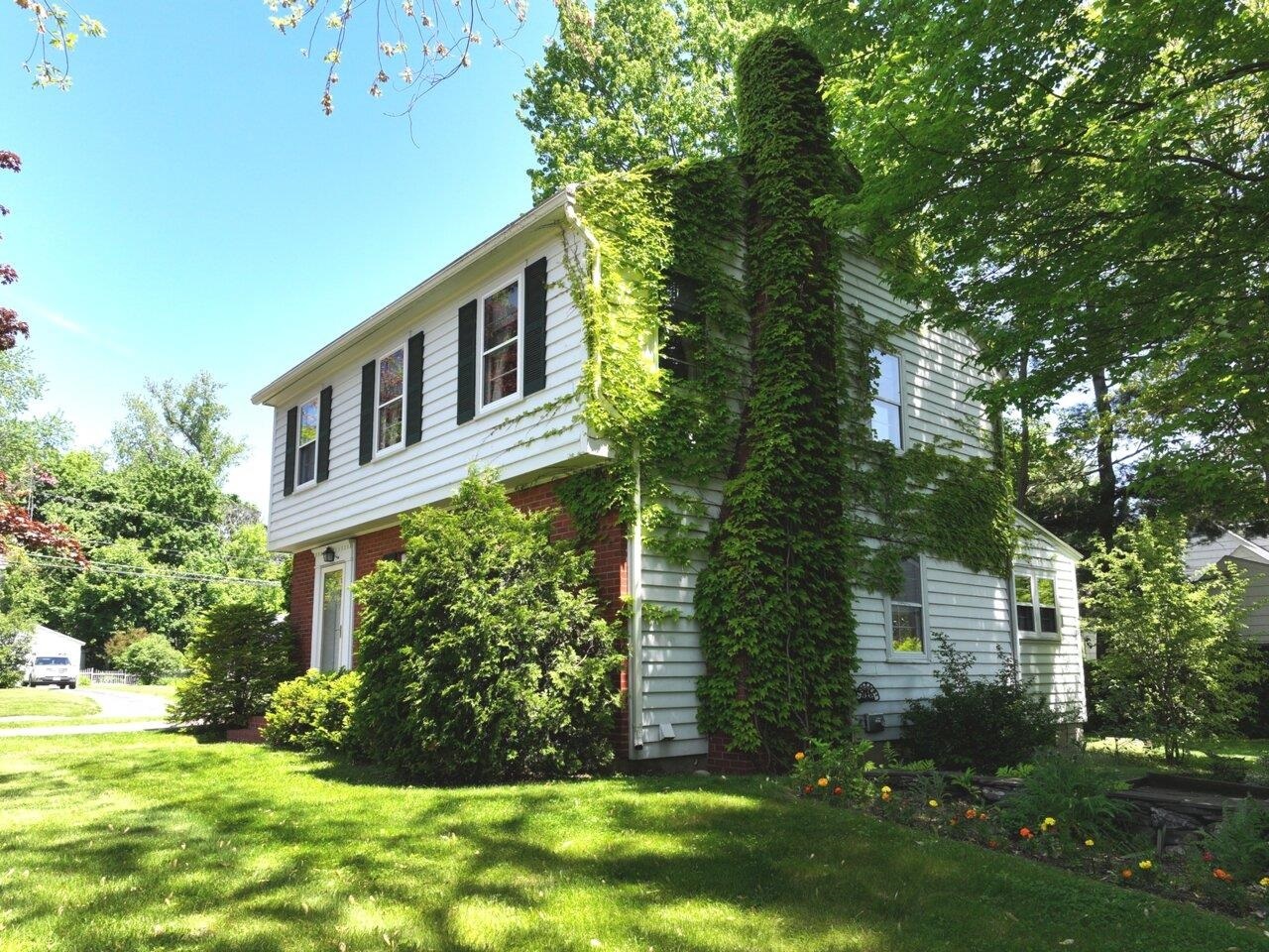 Property Photo: 162 Crescent Road VT 05401