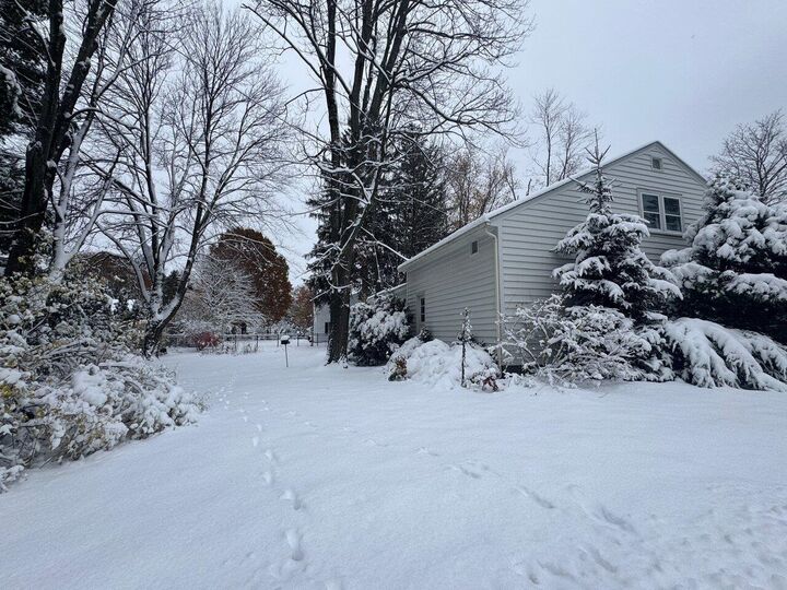 Property Photo: 162 Crescent Road VT 05401