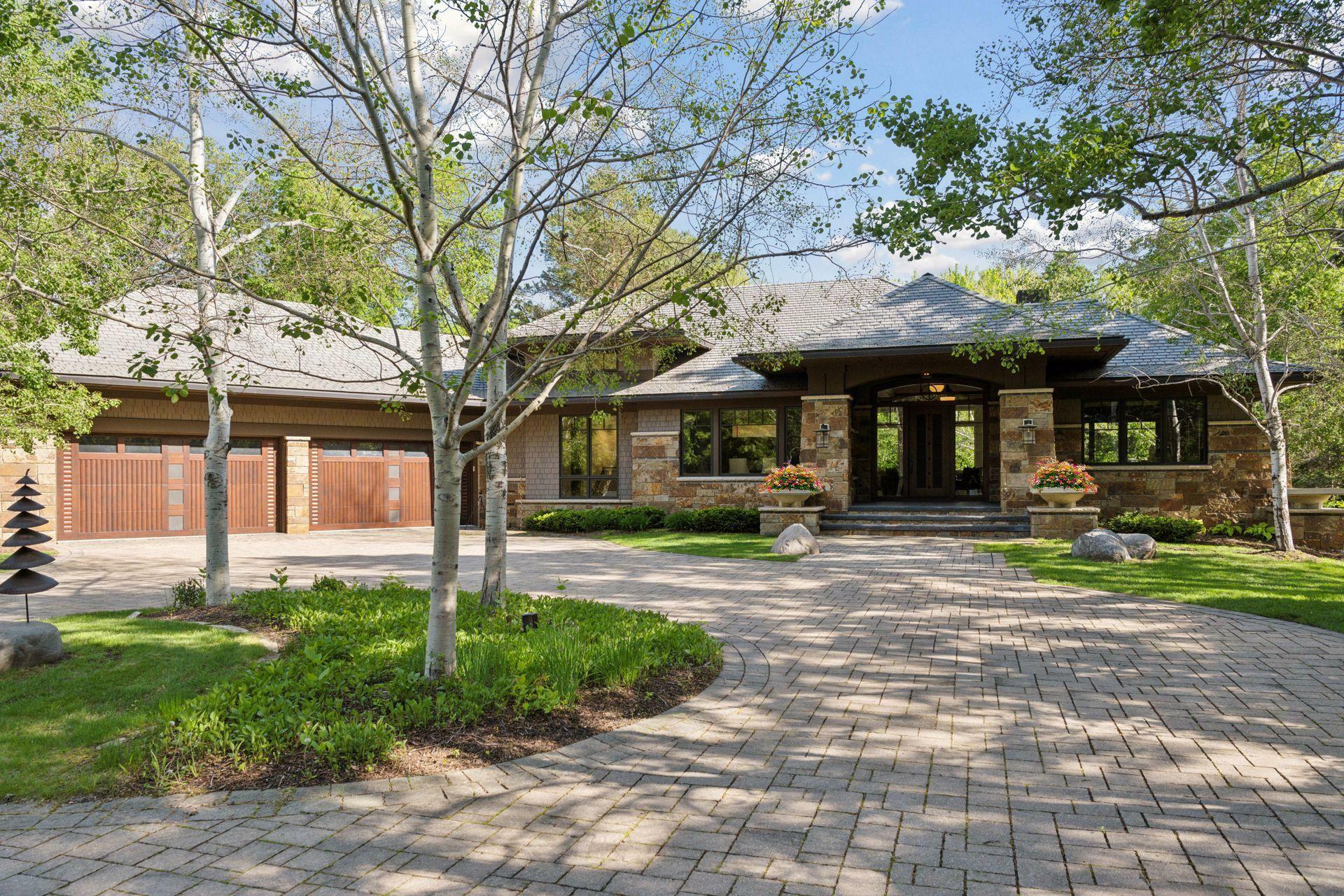 Property Photo: 370 Ferndale Road W MN 55391