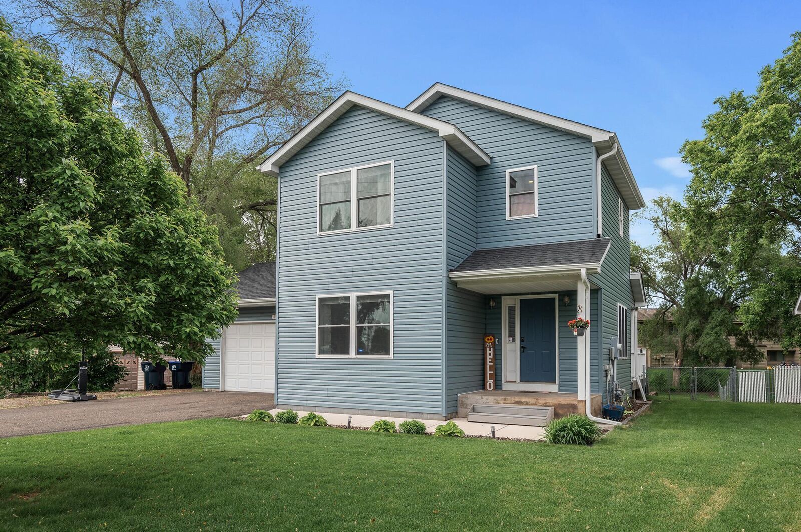 Property Photo:  412 W 6th Street  MN 55362 