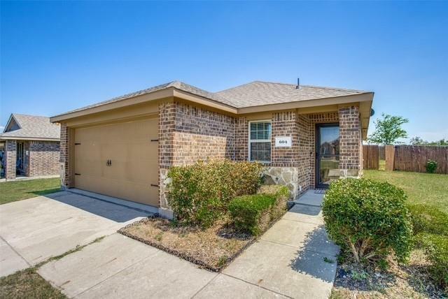Property Photo: 604 Elm Grove TX 75409