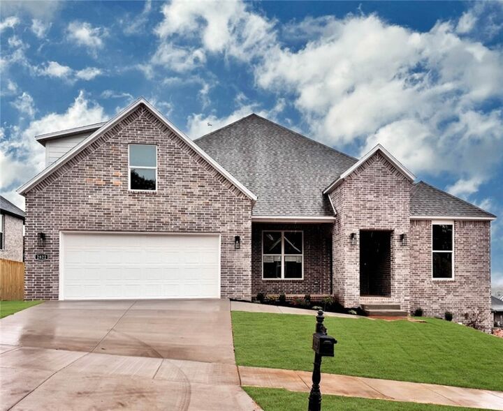 Property Photo:  2822 N Grey Squirrel Drive  AR 72704 