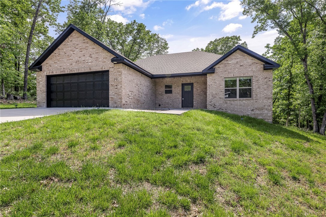 Property Photo:  19 Theale Lane  AR 72714 