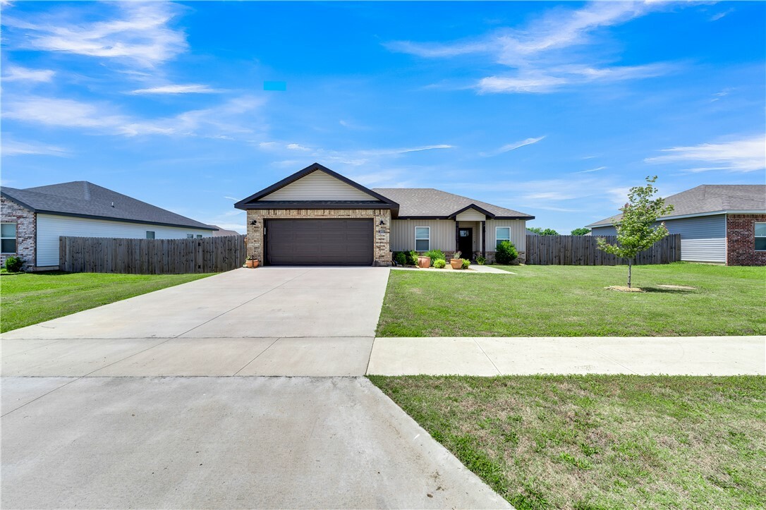369 N Wyandotte Street  Farmington AR 72730 photo