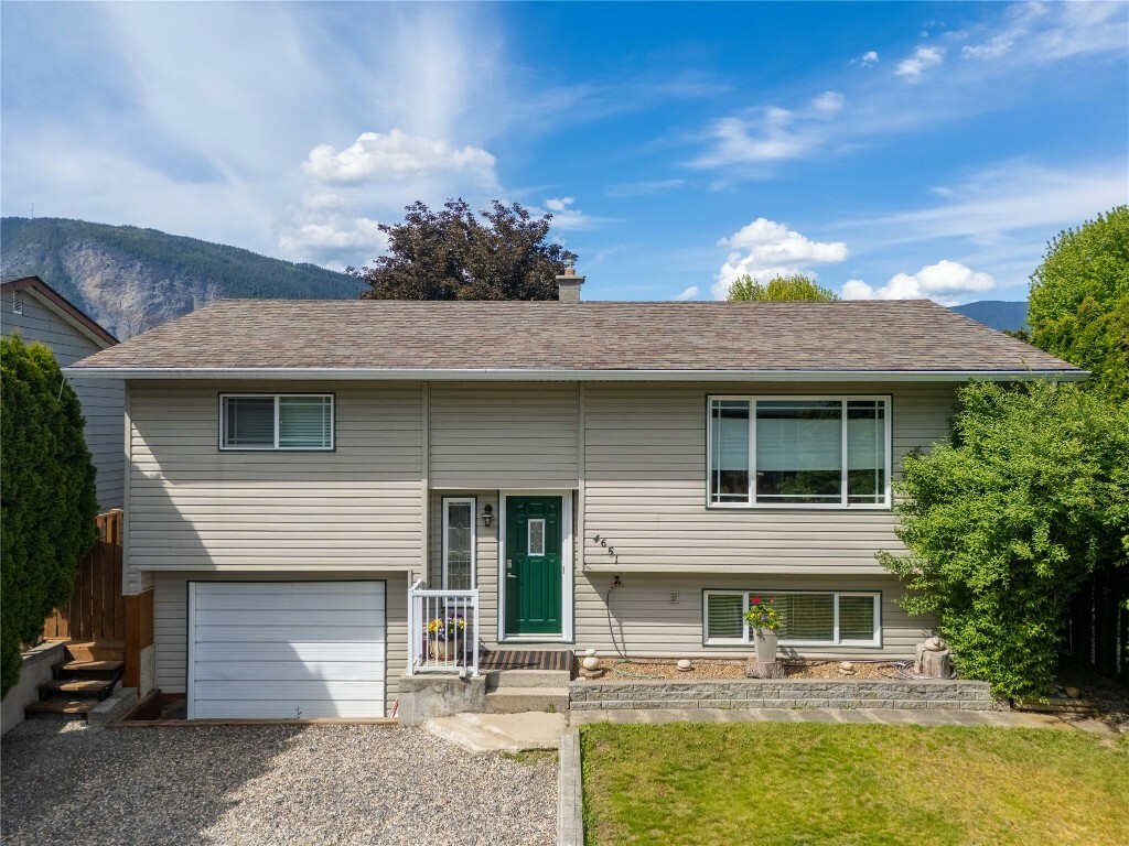 4651 71 Avenue NE  Salmon Arm BC V0E 1K0 photo