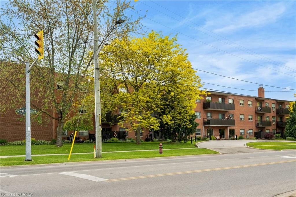 Property Photo: 485 Thorold Road 323 ON L3C 3X1