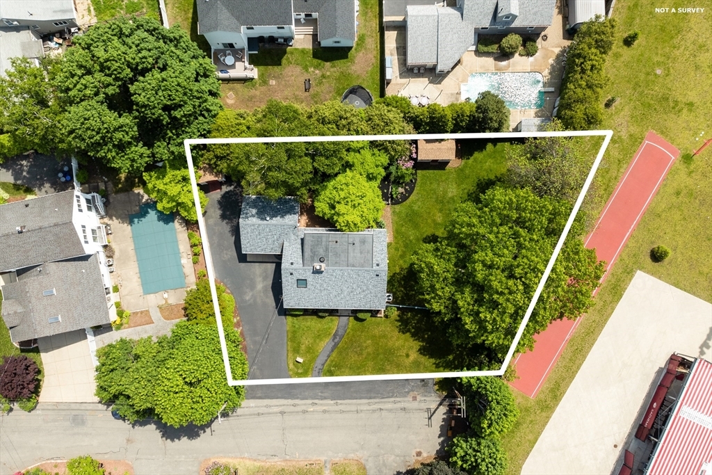 Property Photo: 4 Farmland Rd MA 01906