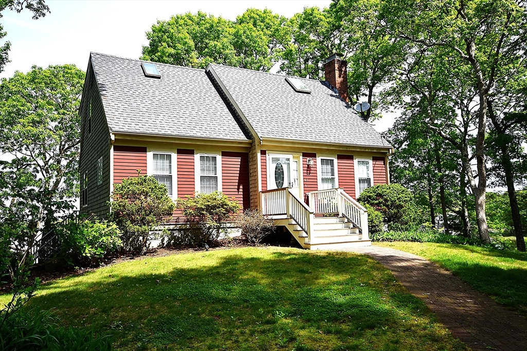 Property Photo: 43 Edgewater Way MA 02571