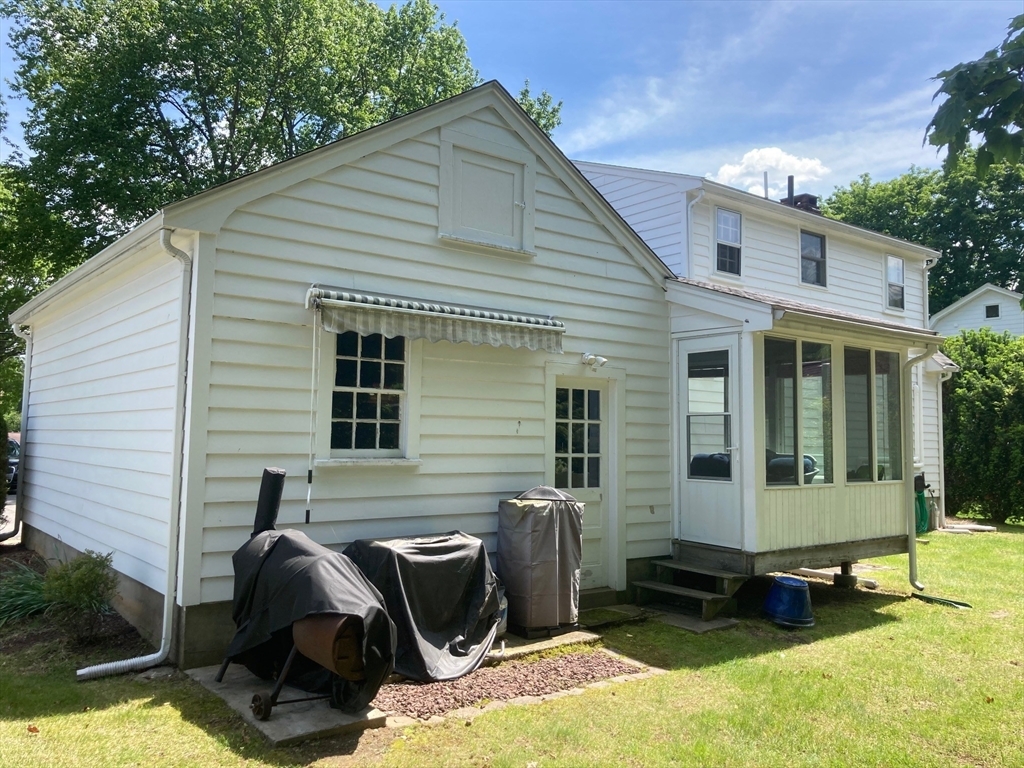 Property Photo: 411 Brook St MA 01701