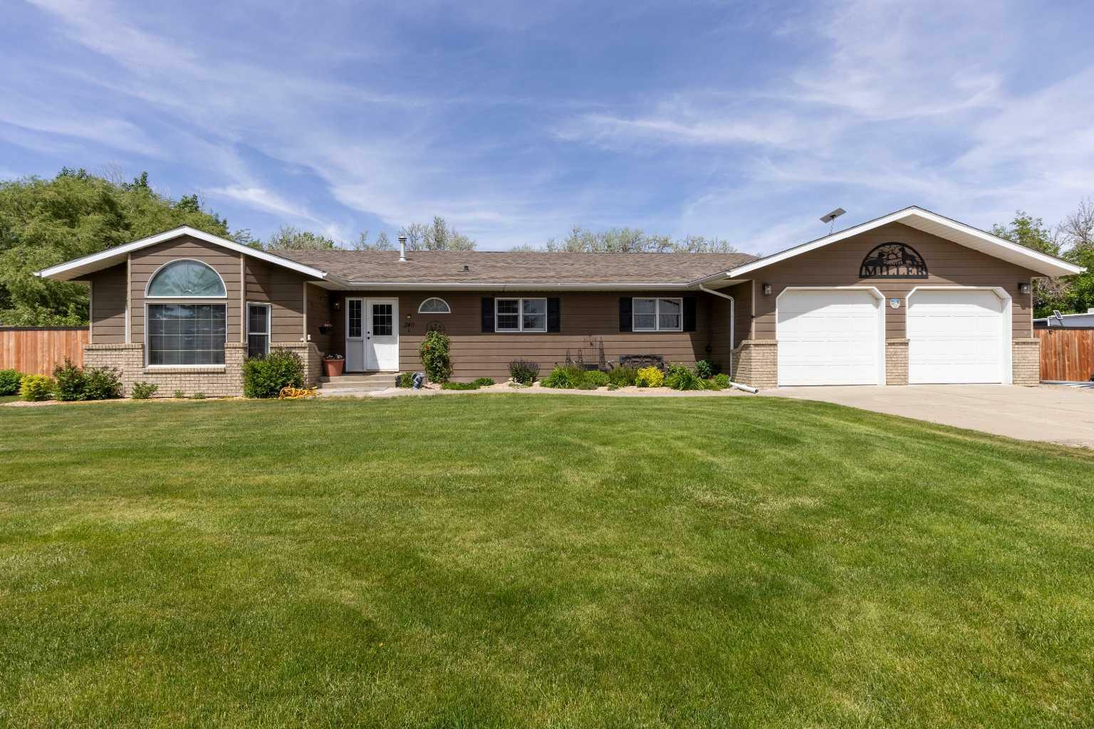 240 Harris Road  Taber AB T1G 2E4 photo