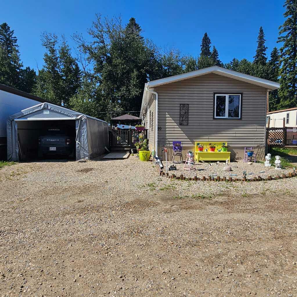 6026 13 Avenue 50  Edson AB T7E 1N5 photo