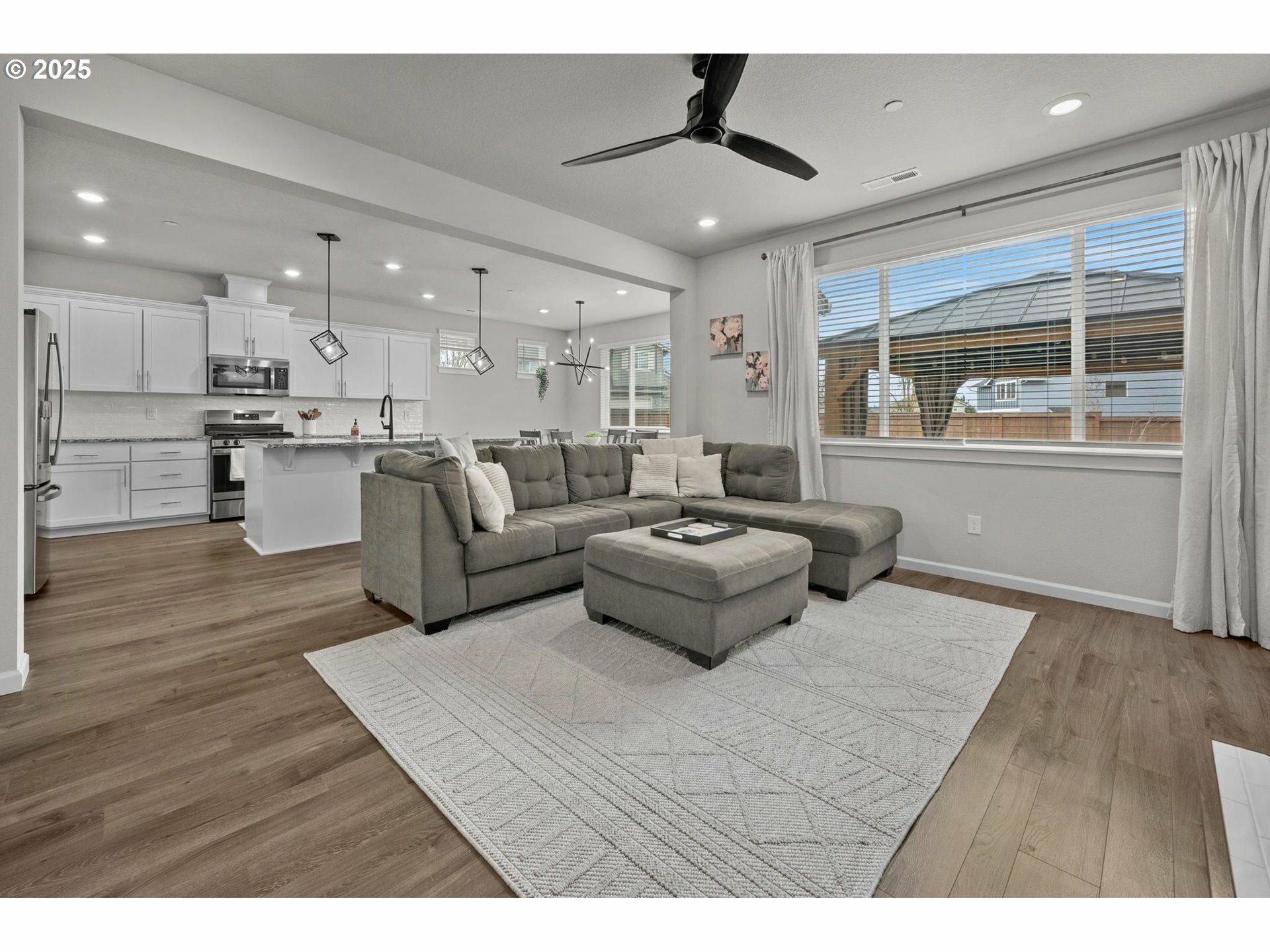Property Photo: 6510 N 89th Ave WA 98607