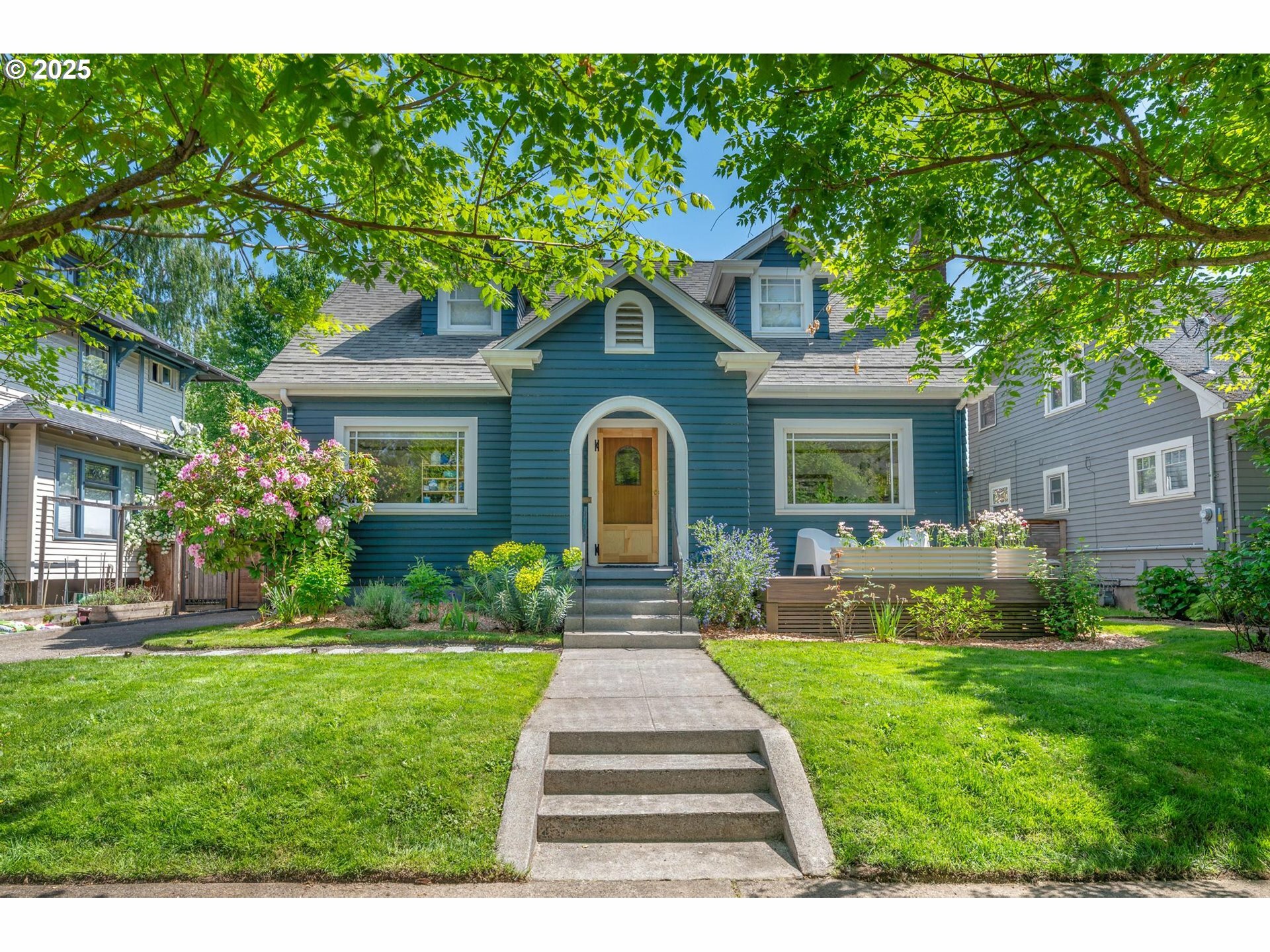 Property Photo:  4014 N Concord Ave  OR 97227 