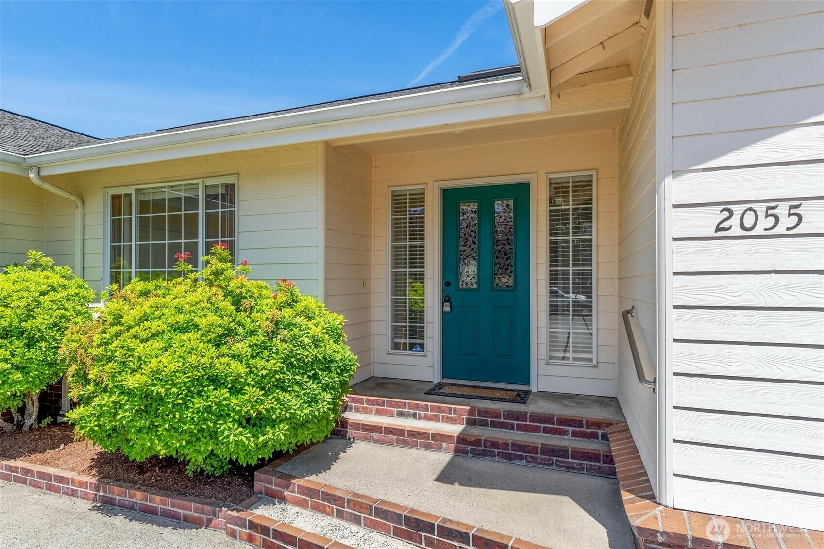 Property Photo: 2055 Statesman Drive WA 98674