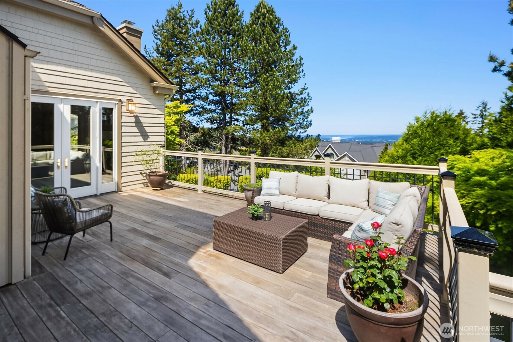 Property Photo: 5874 169th Avenue SE WA 98006