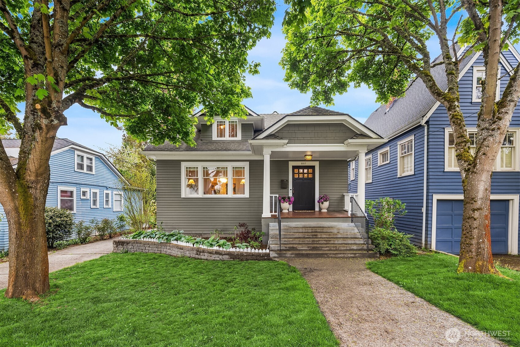 Property Photo: 2217 E Louisa Street WA 98112