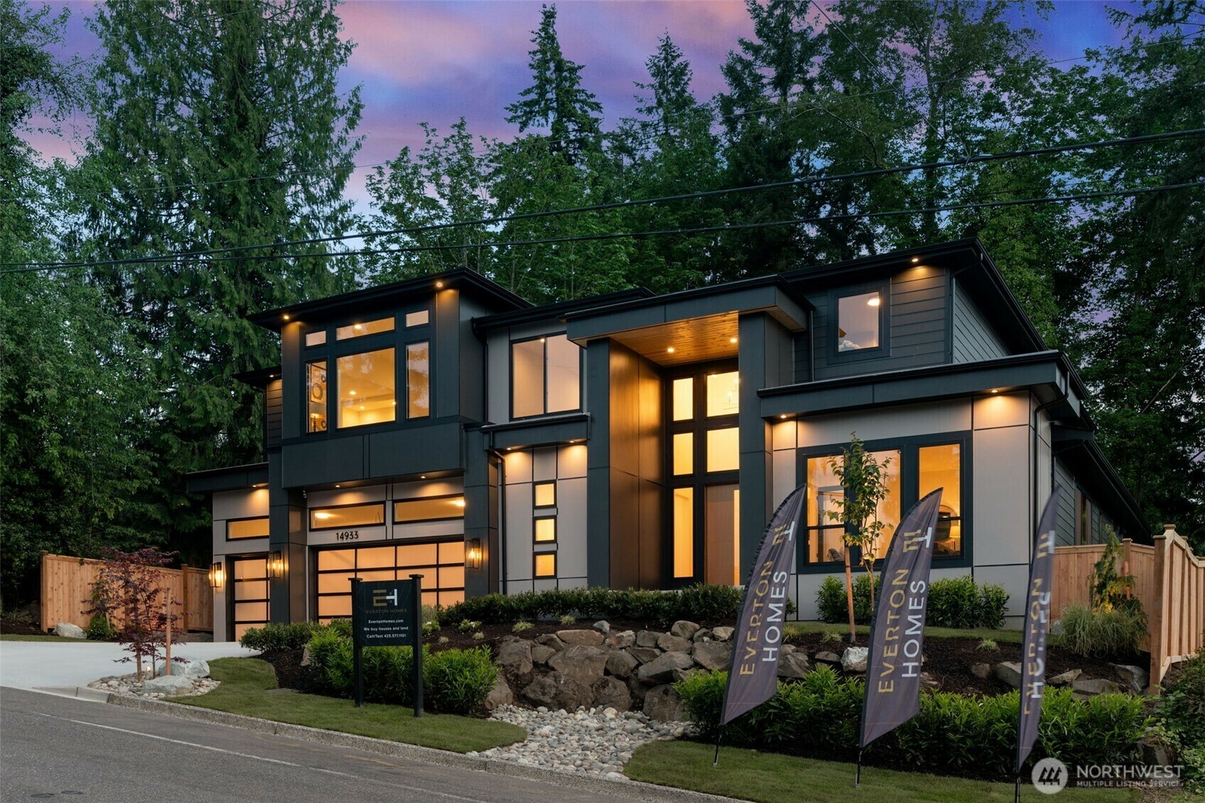 Property Photo: 14933 SE 45th Place WA 98006