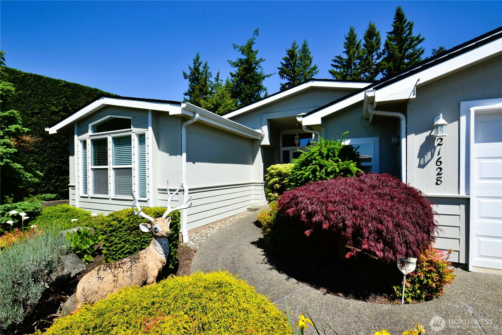 Property Photo: 21628 SE 272nd Place 138 WA 98038