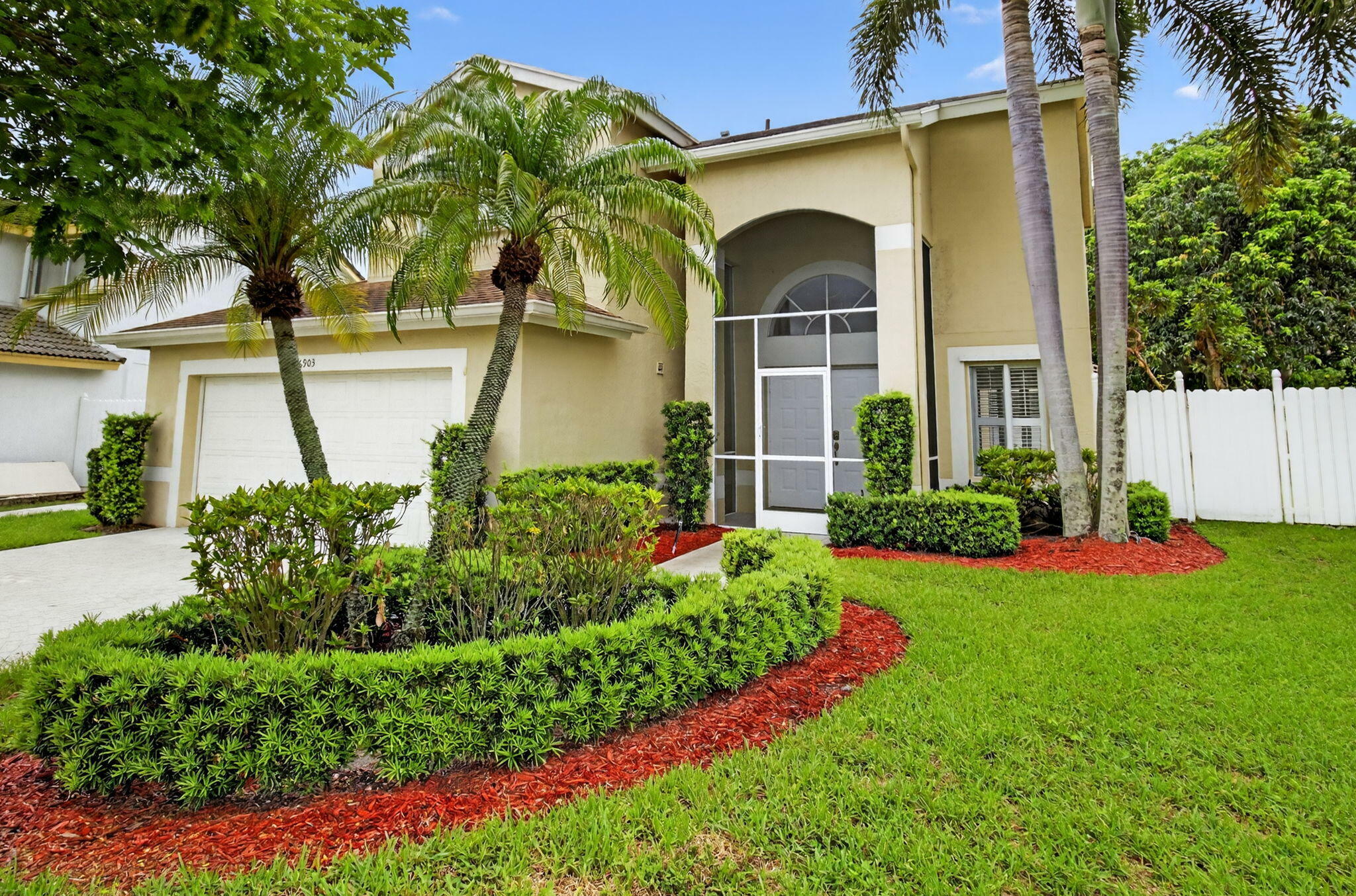 Property Photo: 6903 Beacon Hollow Turn FL 33437