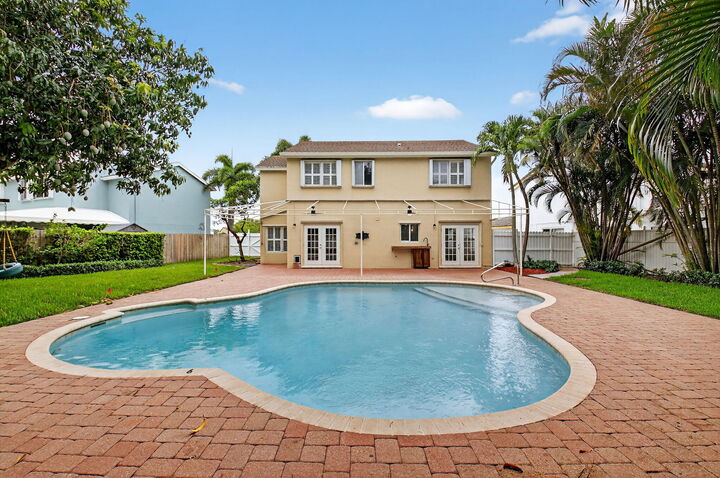 Property Photo: 6903 Beacon Hollow Turn FL 33437