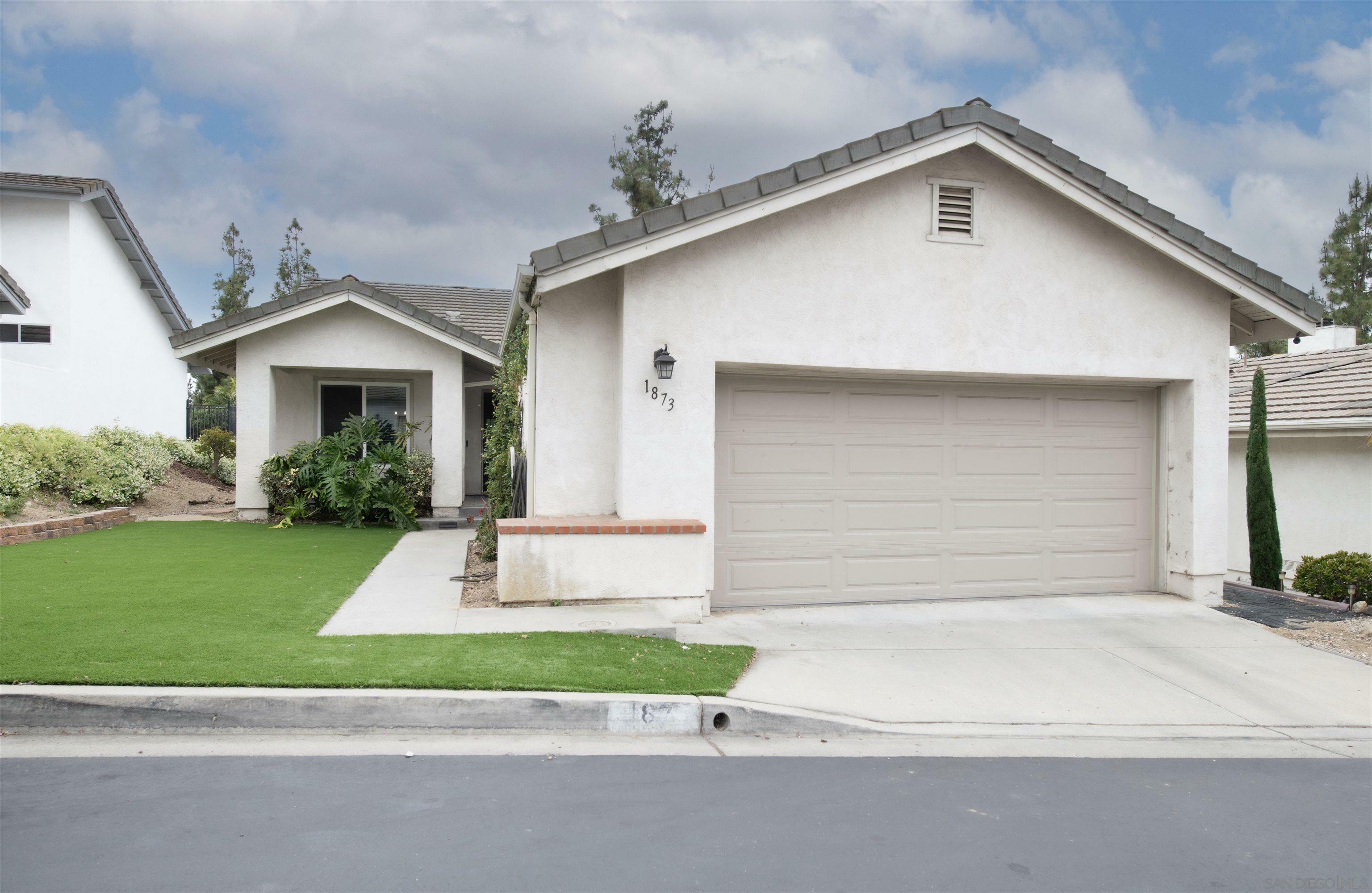 1873 Guilder Gln  Escondido CA 92029 photo