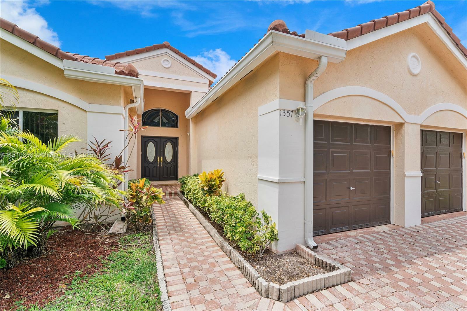 Property Photo: 1357 Camellia Ln FL 33326
