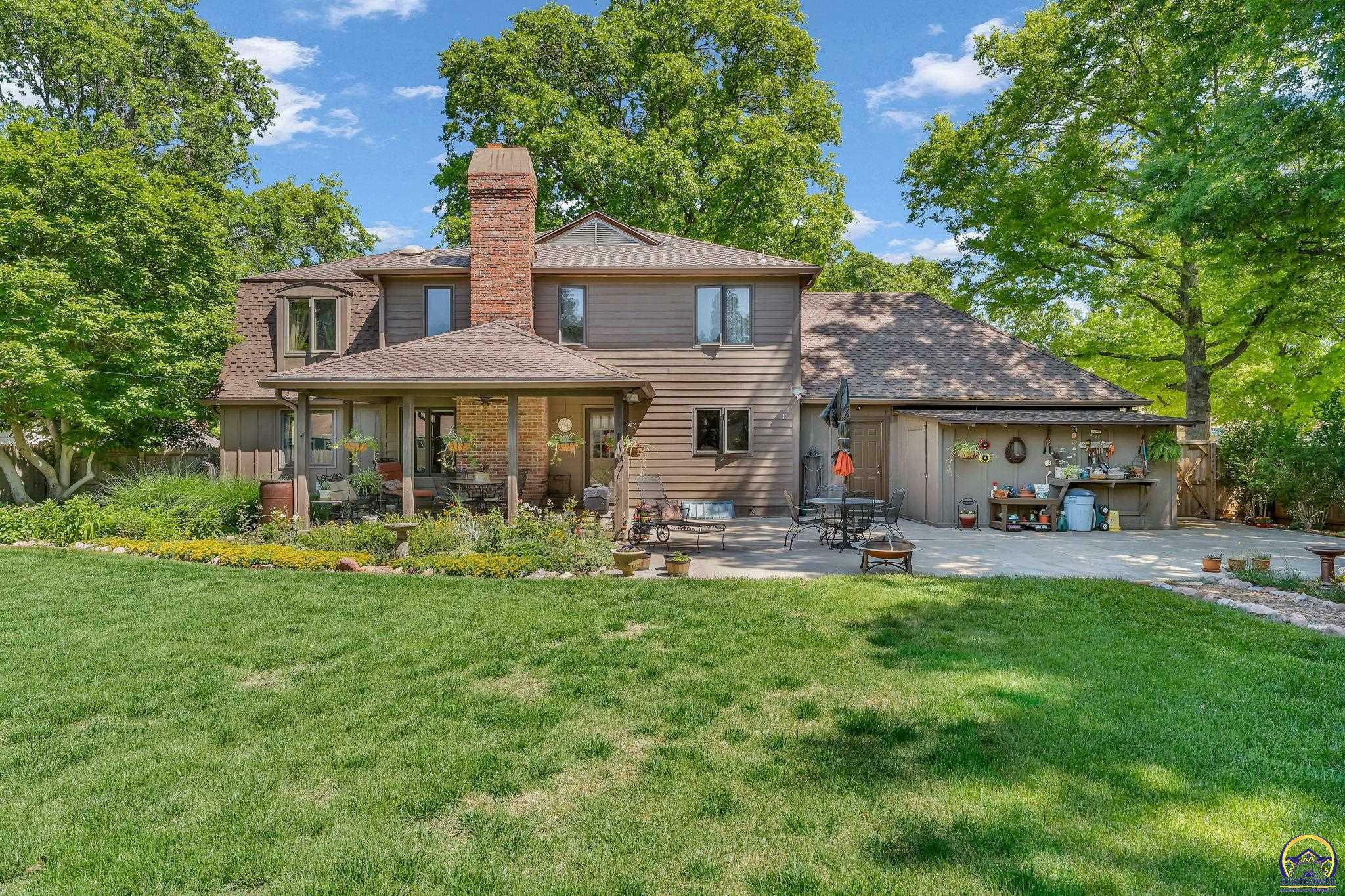 Property Photo: 4401 SW Holly Ln KS 66604