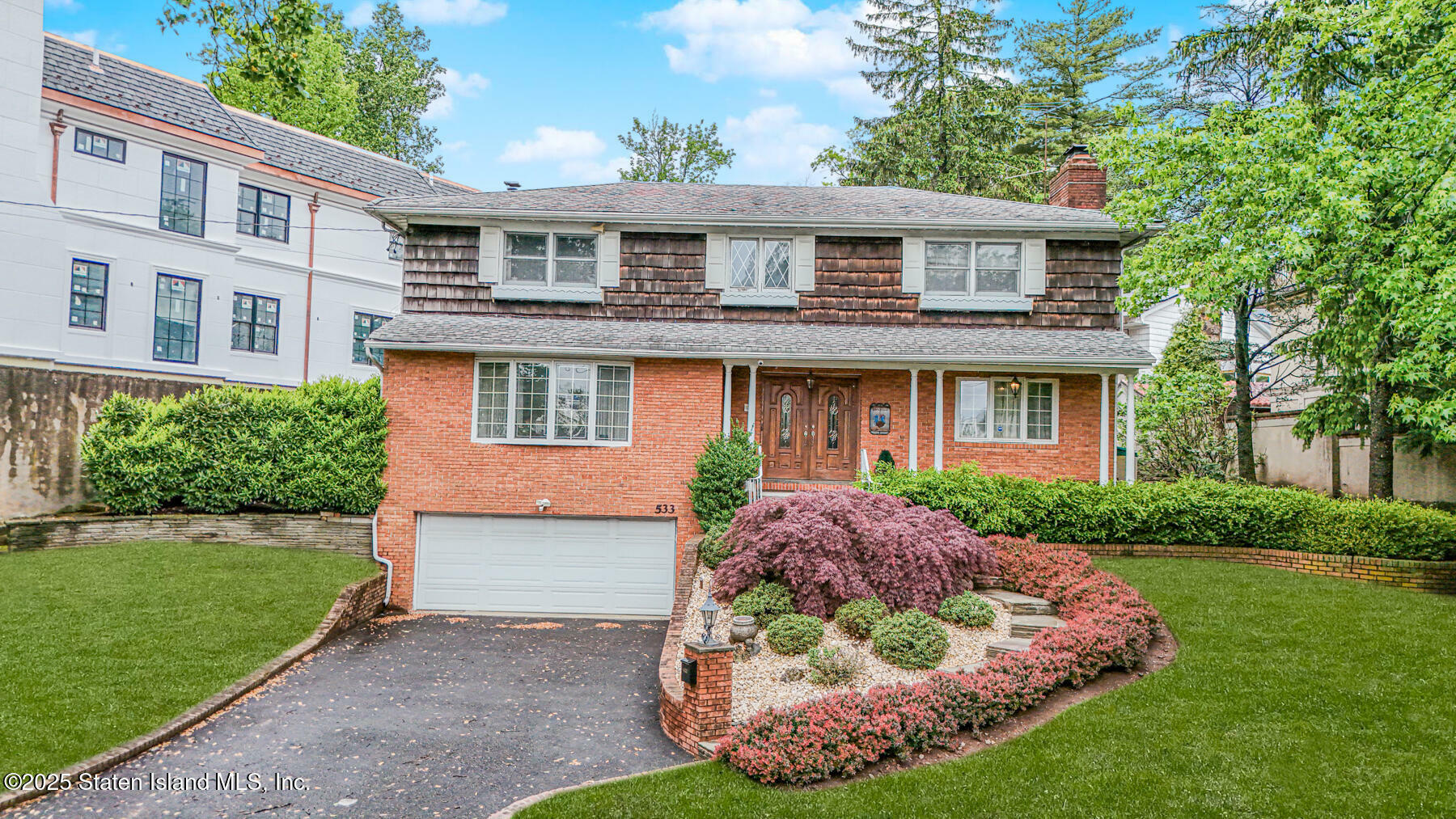 Property Photo: 533 Ocean Terrace NY 10301