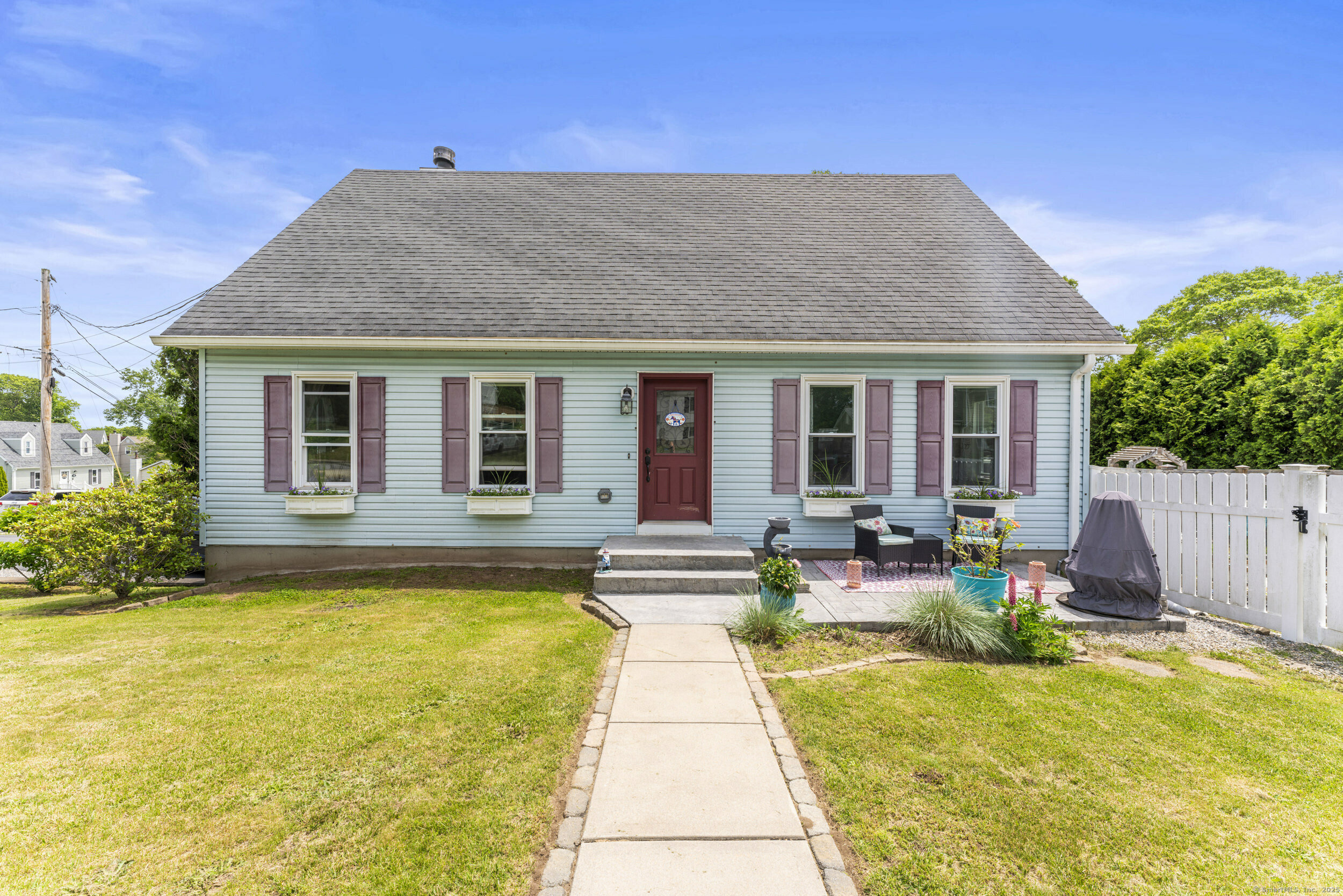 80 Blueberry Hill Road  Groton CT 06340 photo