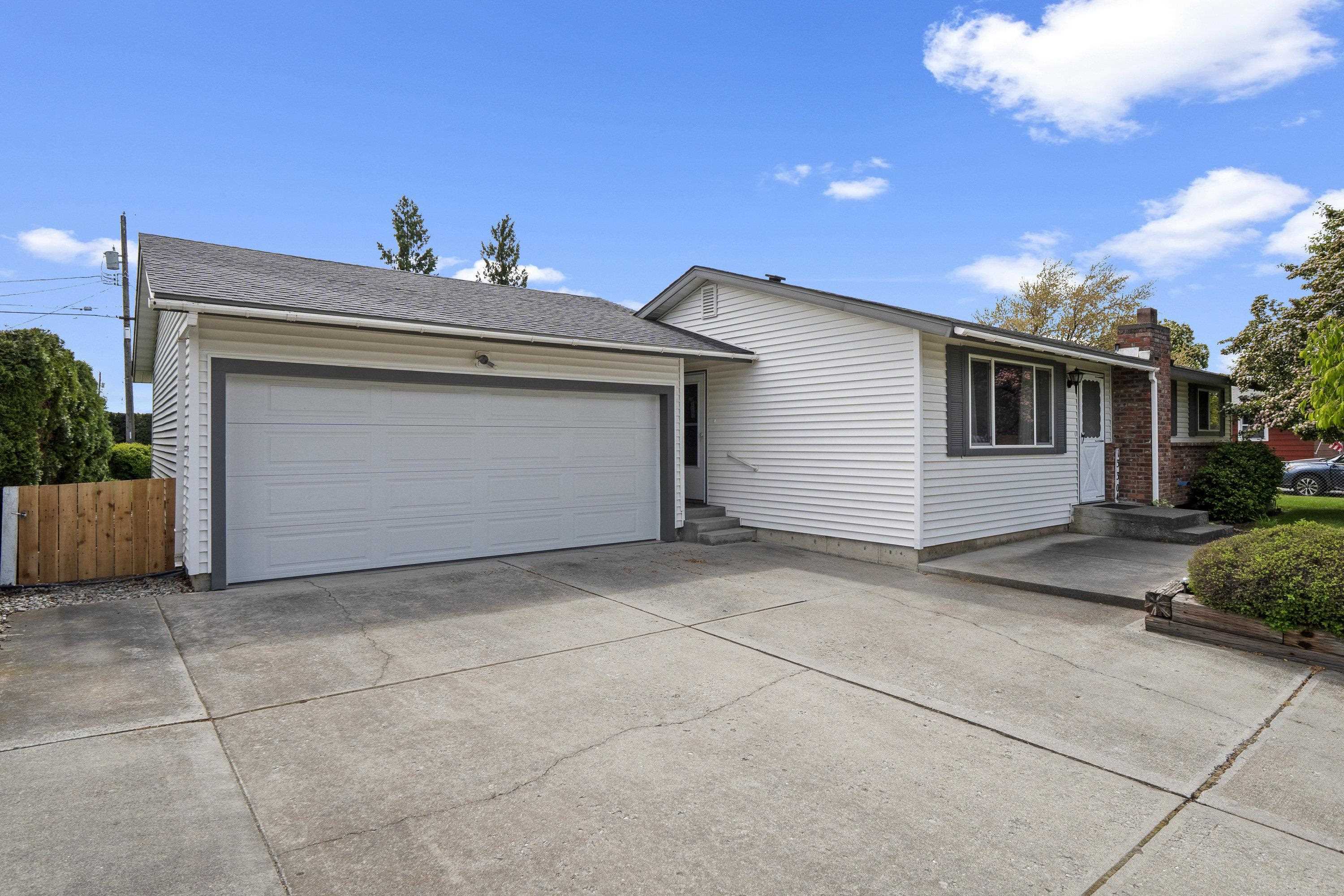 Property Photo: 13304 E Desmet Ave WA 99216