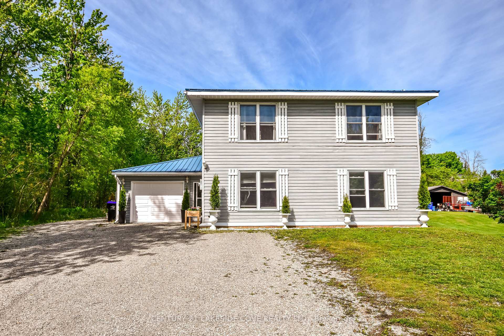 Property Photo: 3976 Woodland Drive ON L3V 6H7