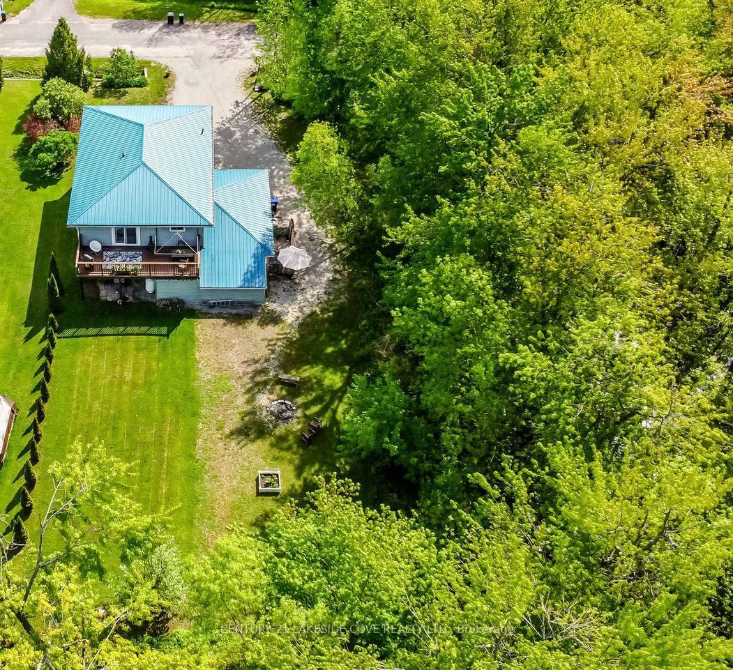 Photo de la propriété: 3976 Woodland Drive ON L3V 6H7