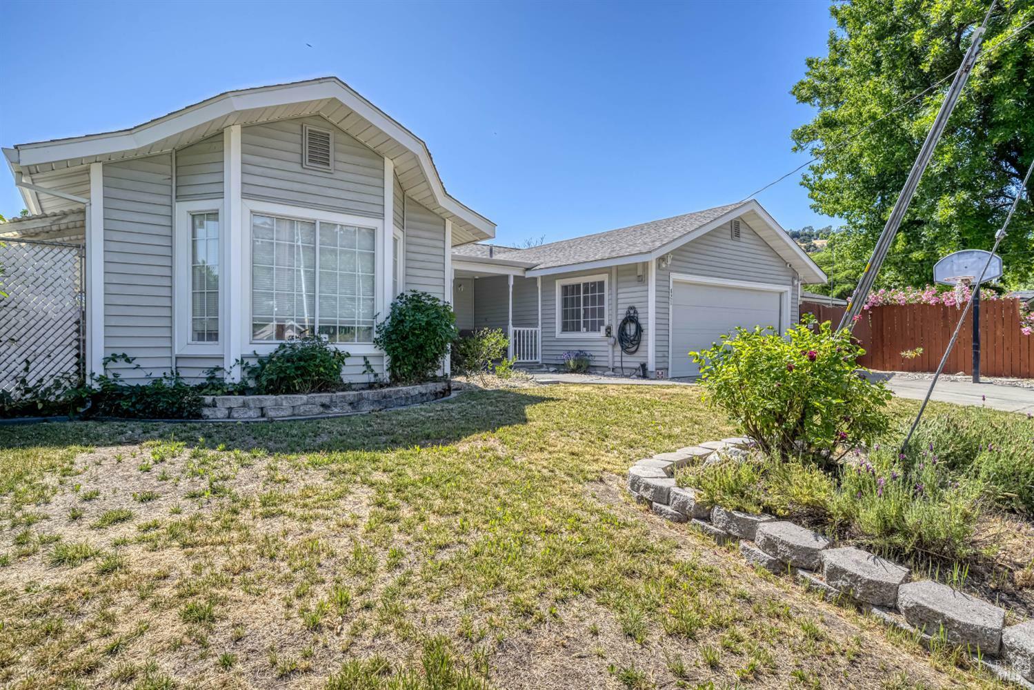 Property Photo: 421 Lake Street CA 95423