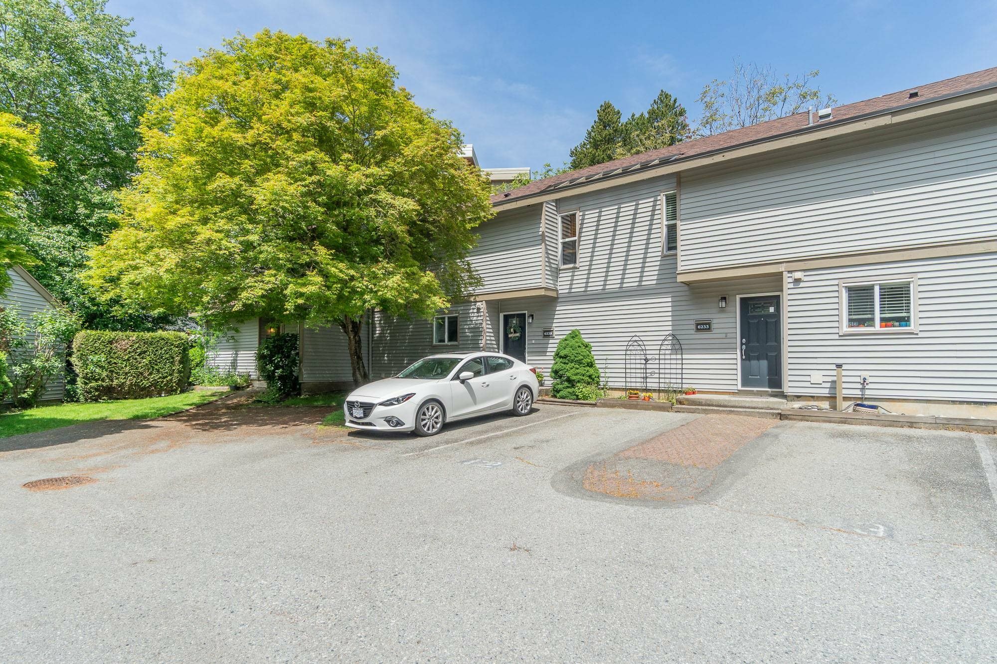 6229 E Greenside Drive  Surrey BC V3S 5M8 photo