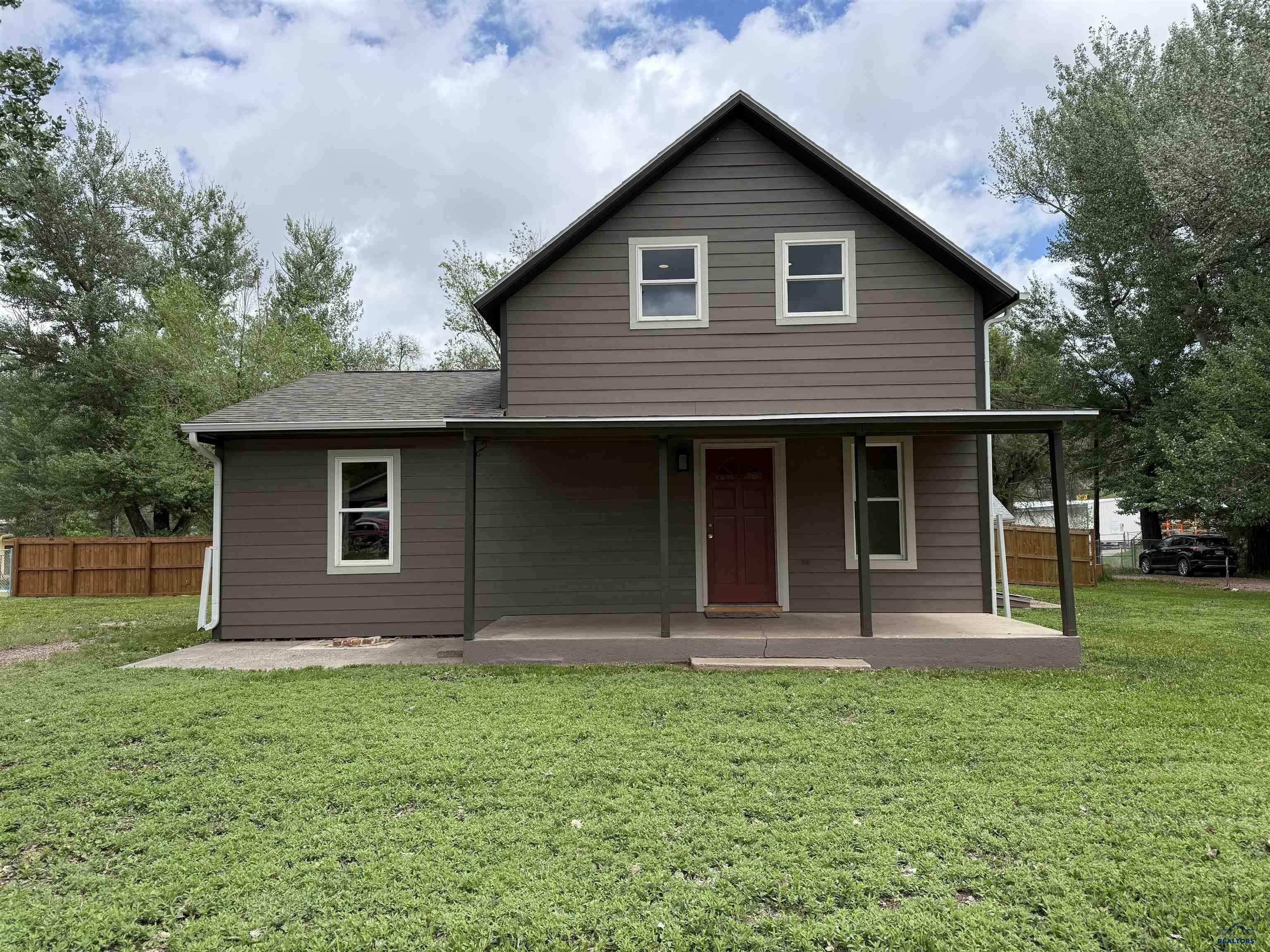 Property Photo: 1001 S 6th St SD 57747-0000