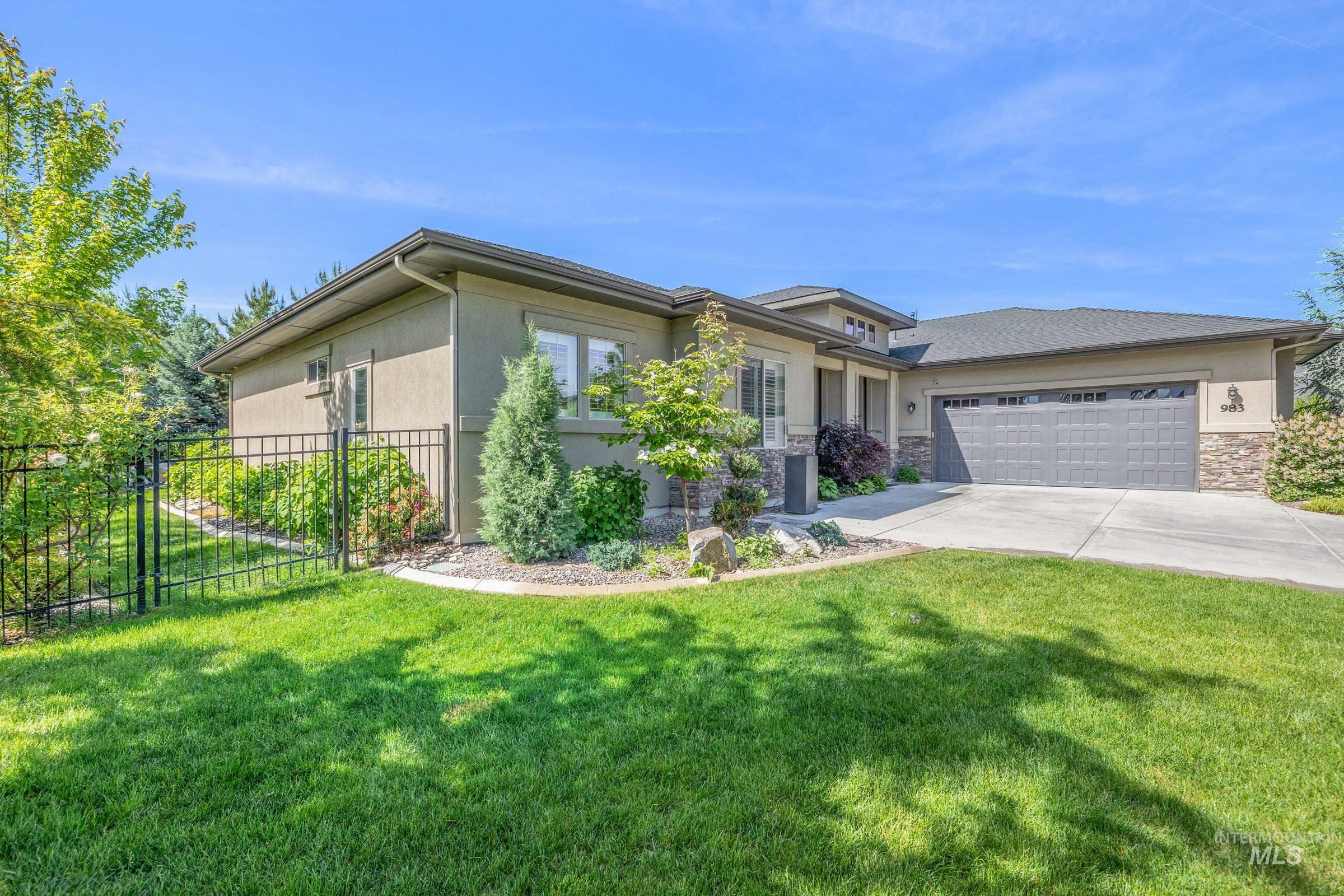 Property Photo: 983 W Water Vista St ID 83616