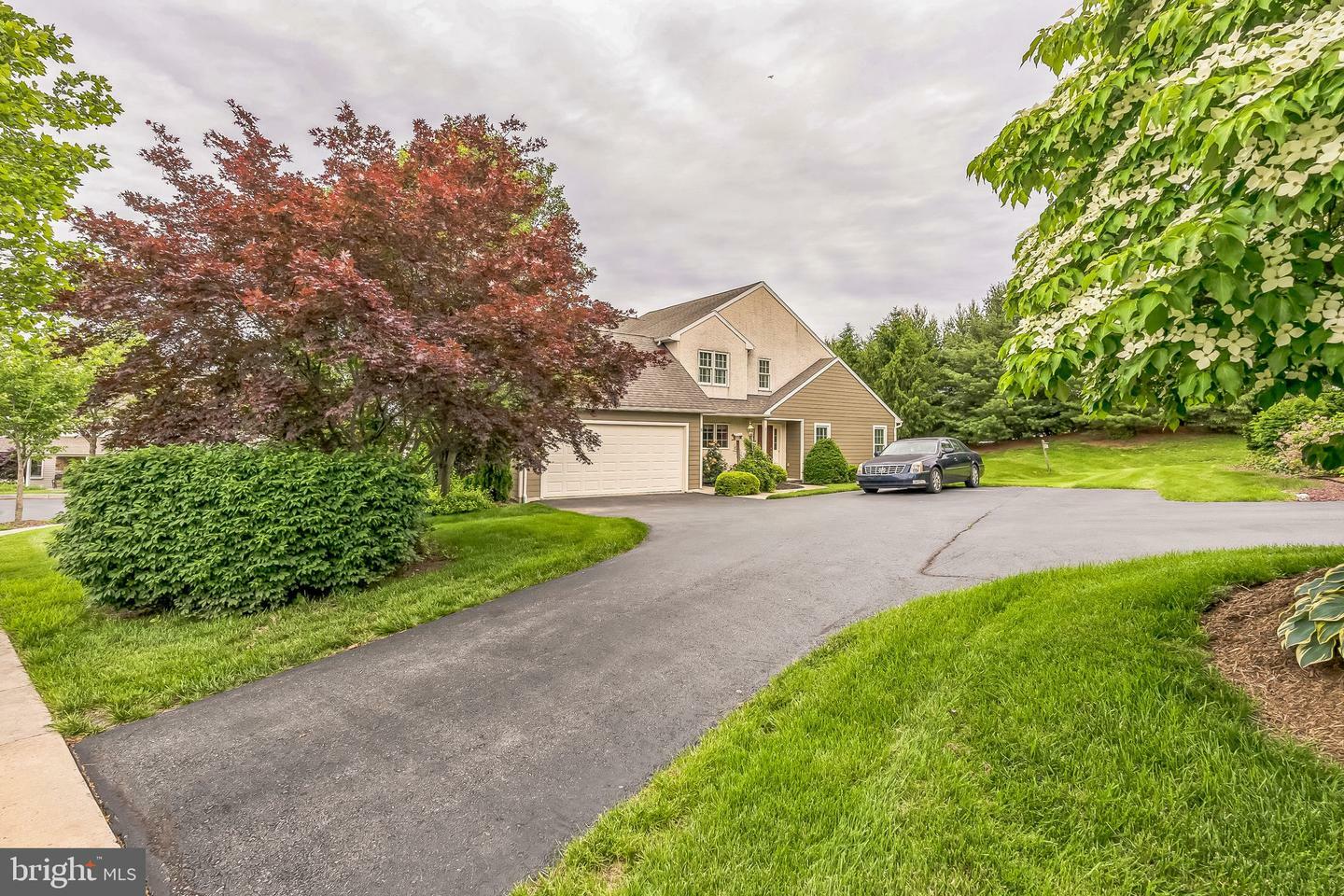 Property Photo: 8 Parkside Drive PA 19520