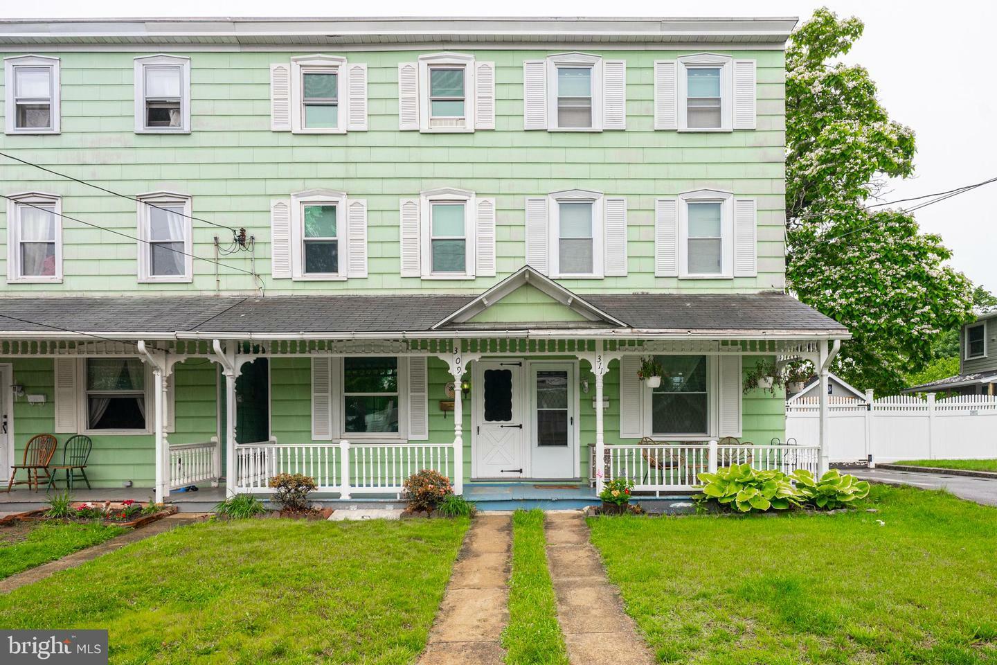 Property Photo: 309 N 5th Avenue PA 19468