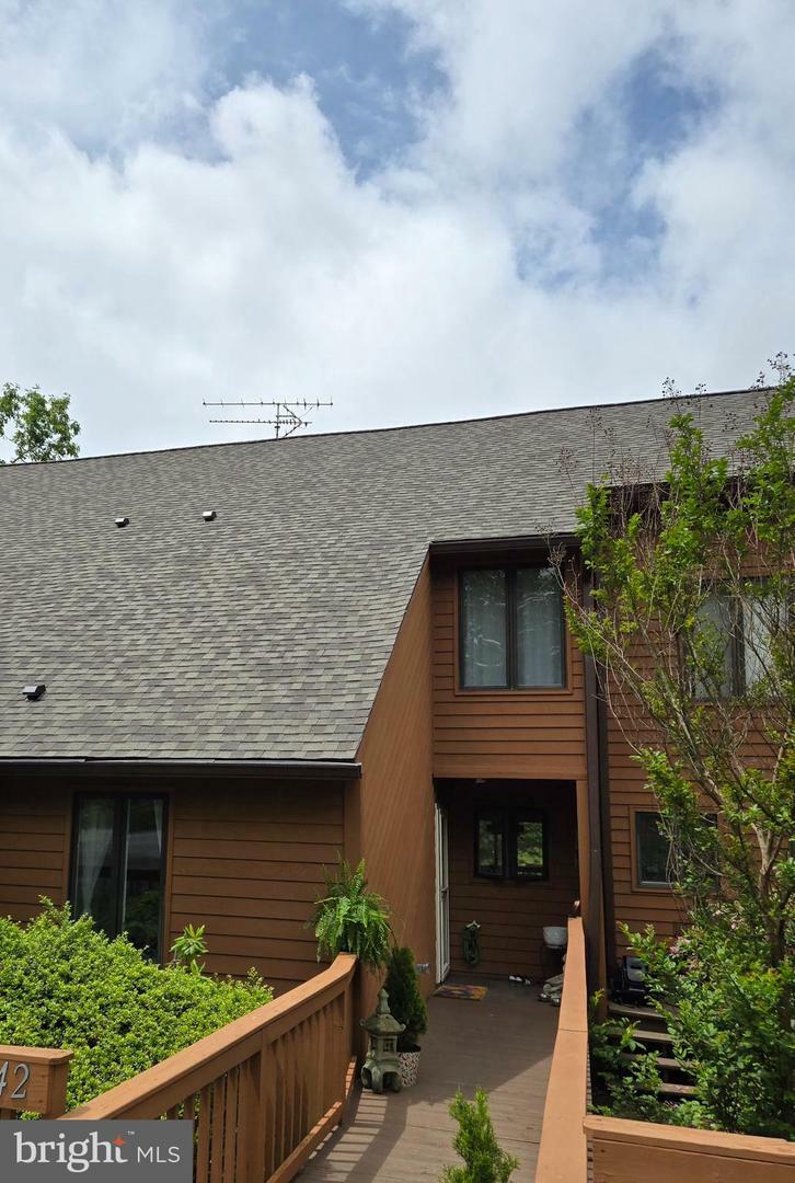 Property Photo: 42 Tecumseh Trail WV 25427
