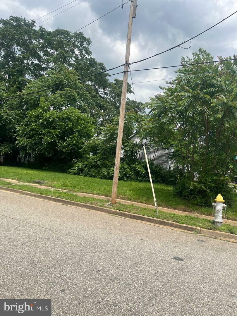 Property Photo: 1214 Railroad Avenue VA 22401