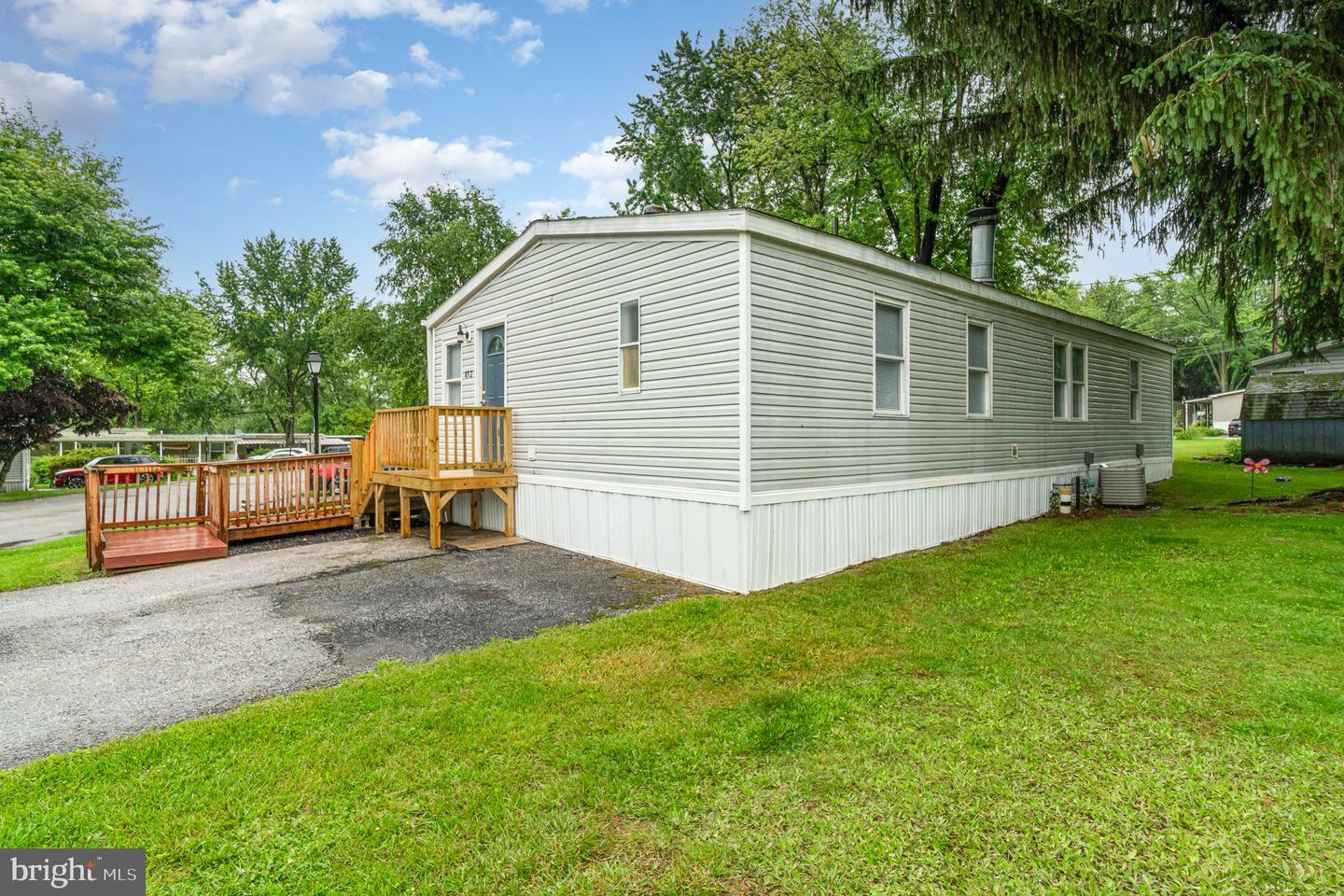 Property Photo:  492 Capital Drive  PA 17406 