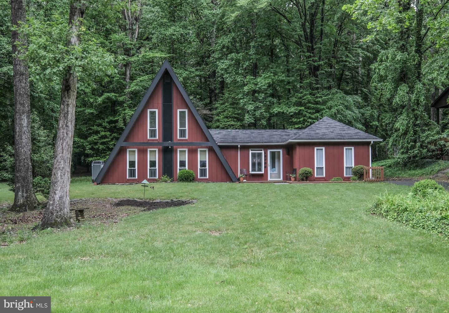 12798 Forest Oak Court  Manassas VA 20112 photo