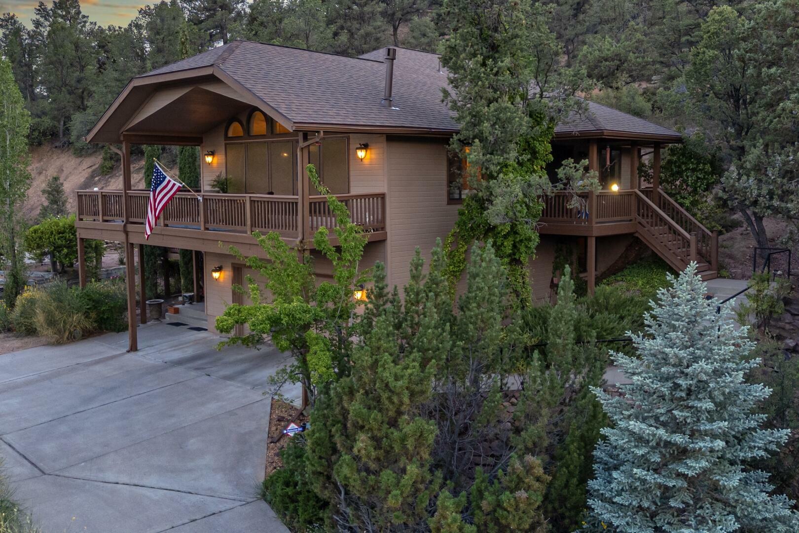 Property Photo: 1112 N Monte Rosa Lane AZ 85541