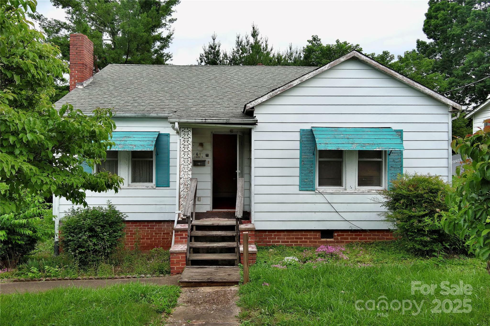 Property Photo: 61 Perry Street NC 28752