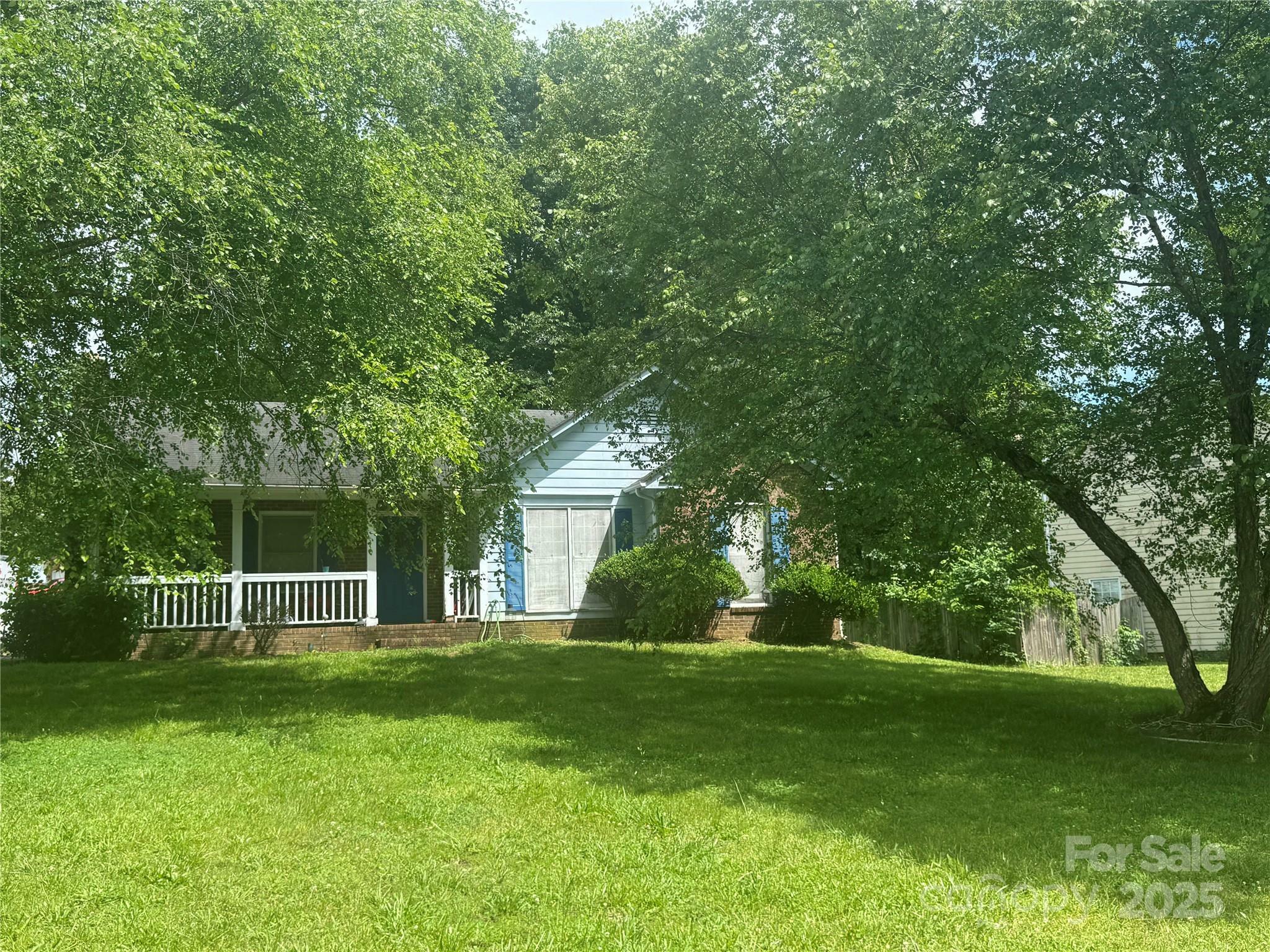 8122 Cadmium Court  Charlotte NC 28215 photo